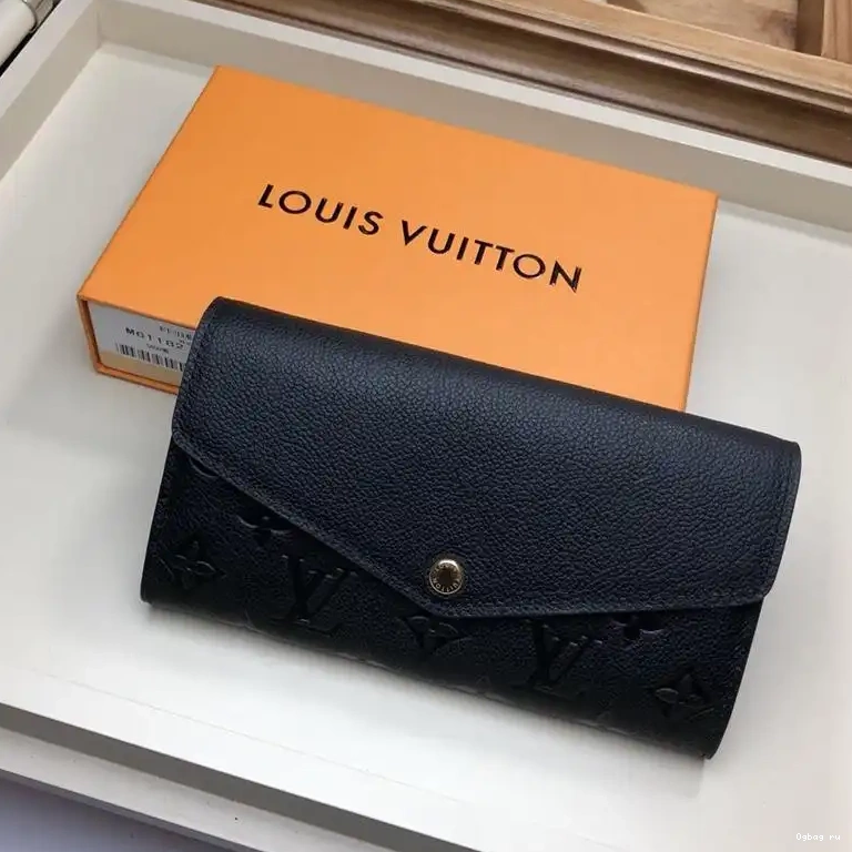 LOUIS WALLET SARAH VUITTON 0705